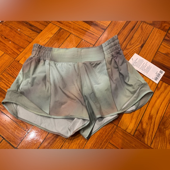 lululemon athletica Green Shorts - Picture 2 of 6
